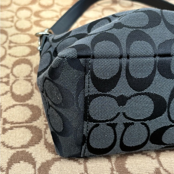 Coach Handbag - Picture 2 of 10